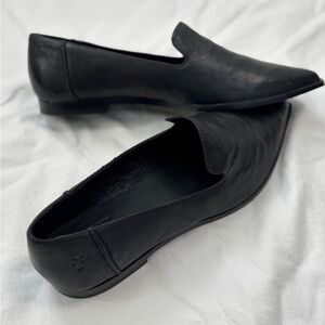 Frye Kenzie Venetian flats